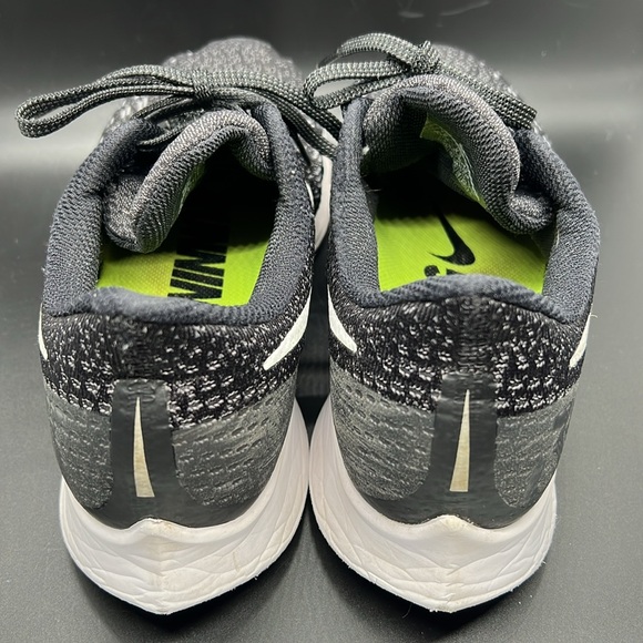 Nike Air Zoom Pegasus 35, size 9 - Picture 4 of 7